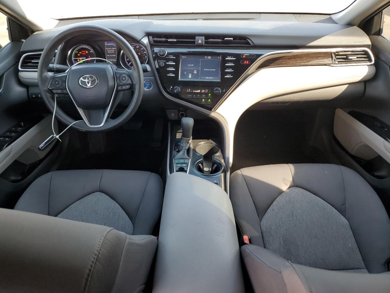 2018 TOYOTA CAMRY