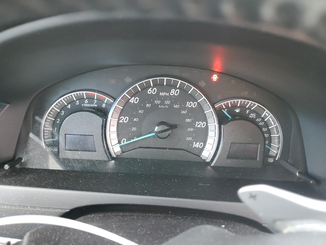 2014 TOYOTA CAMRY