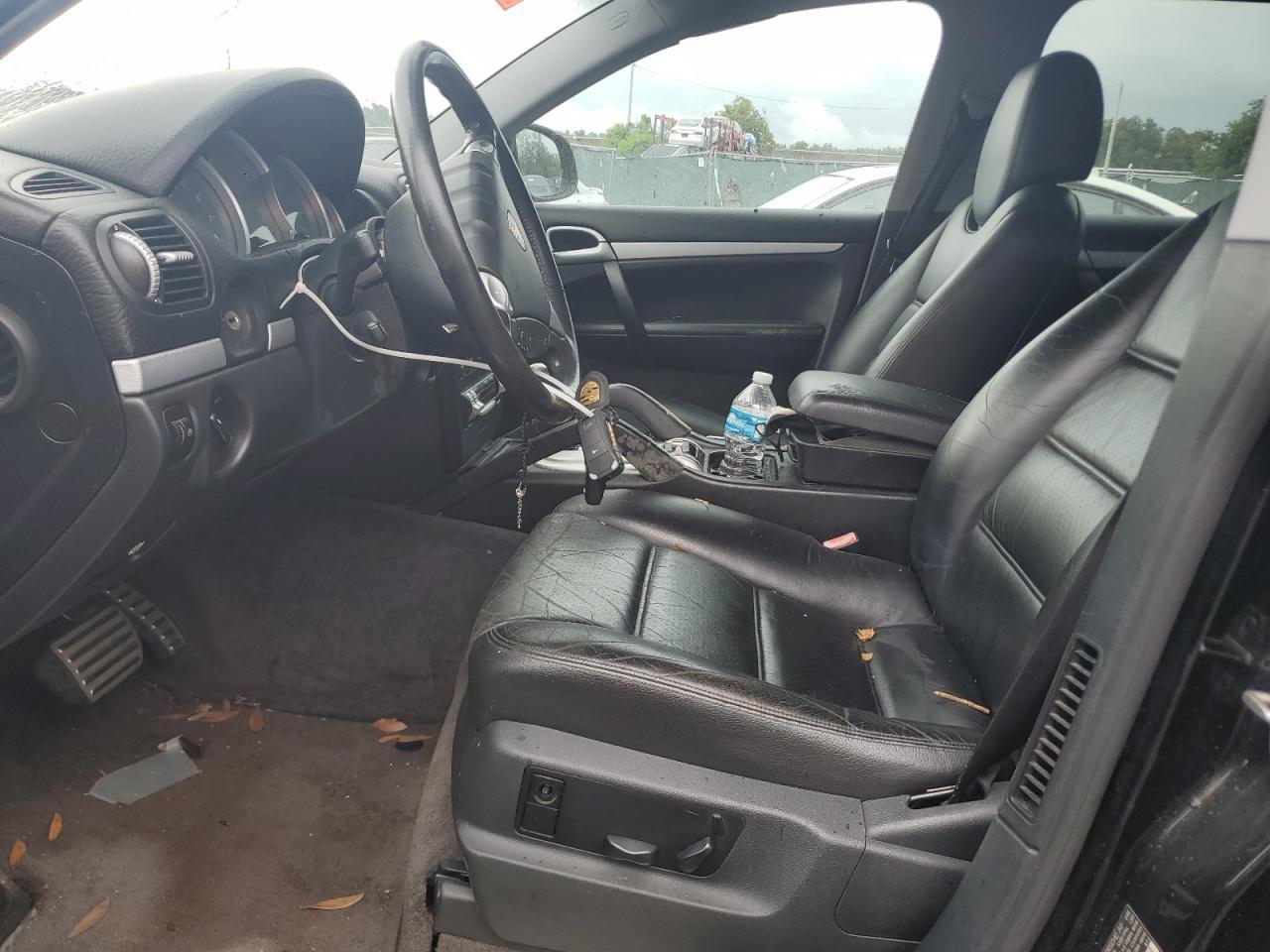 2004 PORSCHE CAYENNE