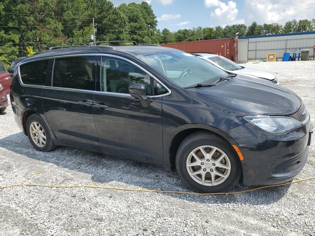 2020 CHRYSLER Voyager