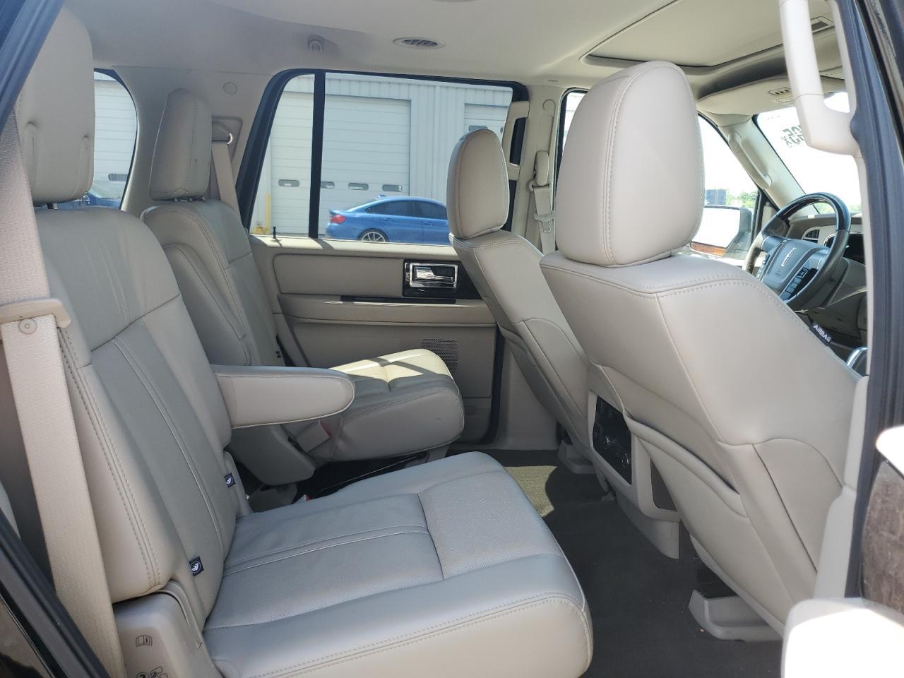2017 LINCOLN Navigator