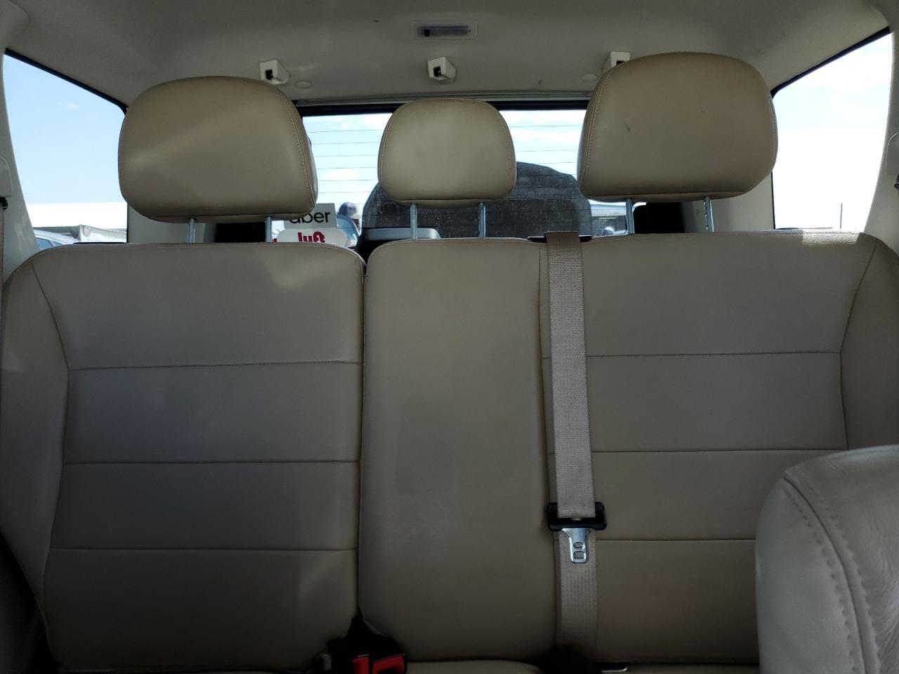2010 FORD ESCAPE