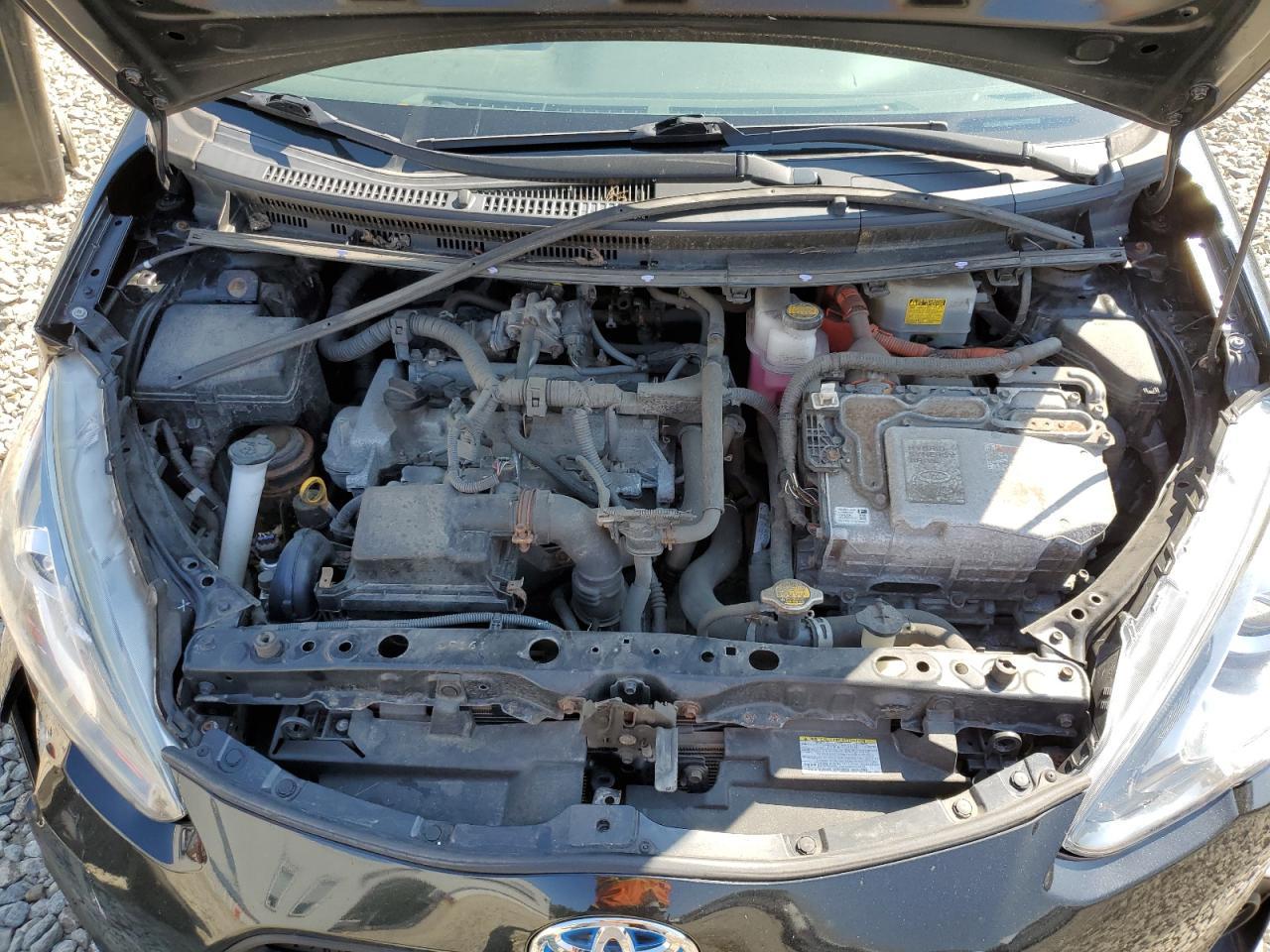 2015 TOYOTA Prius c