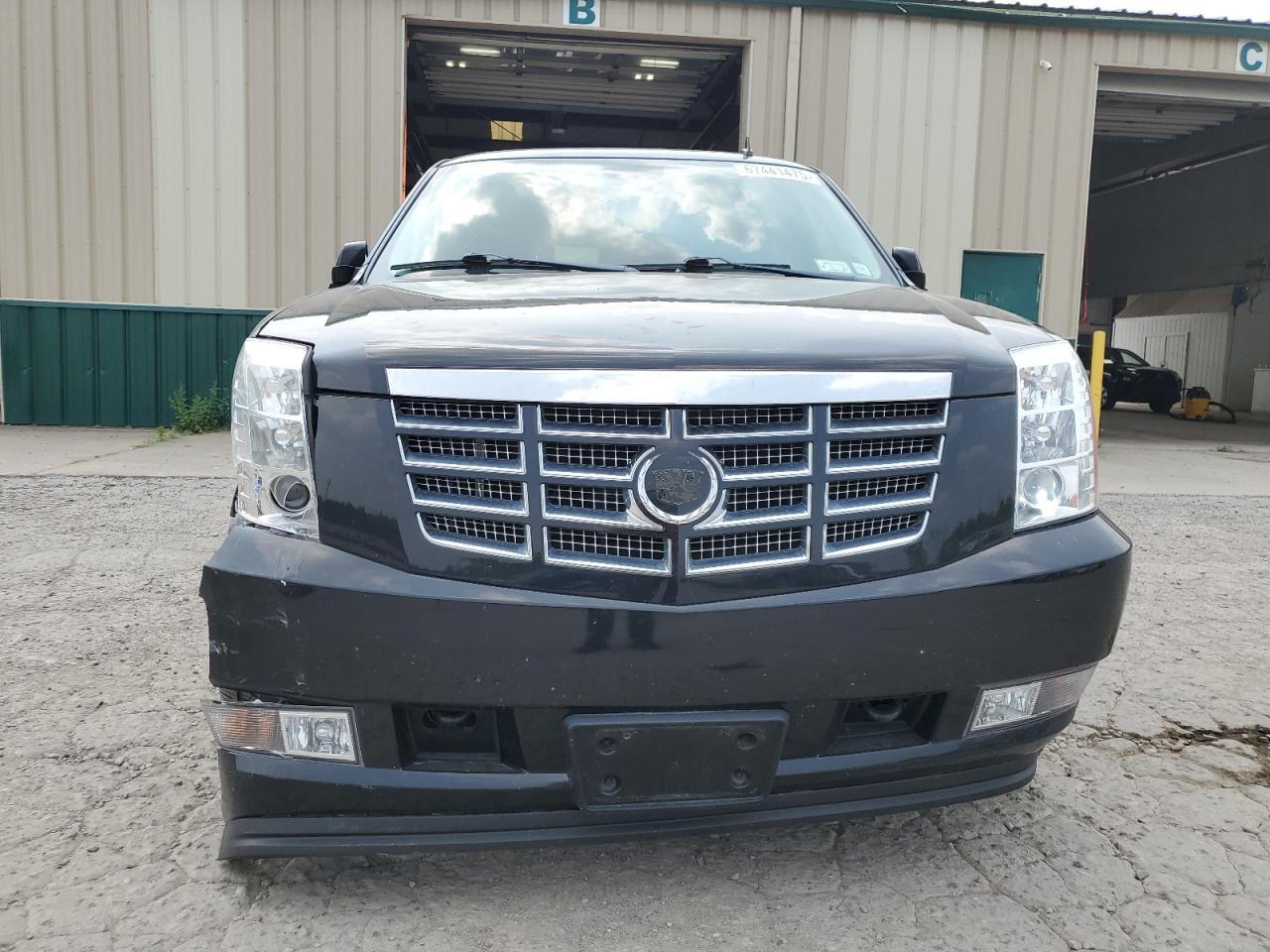 2012 CADILLAC ESCALADE