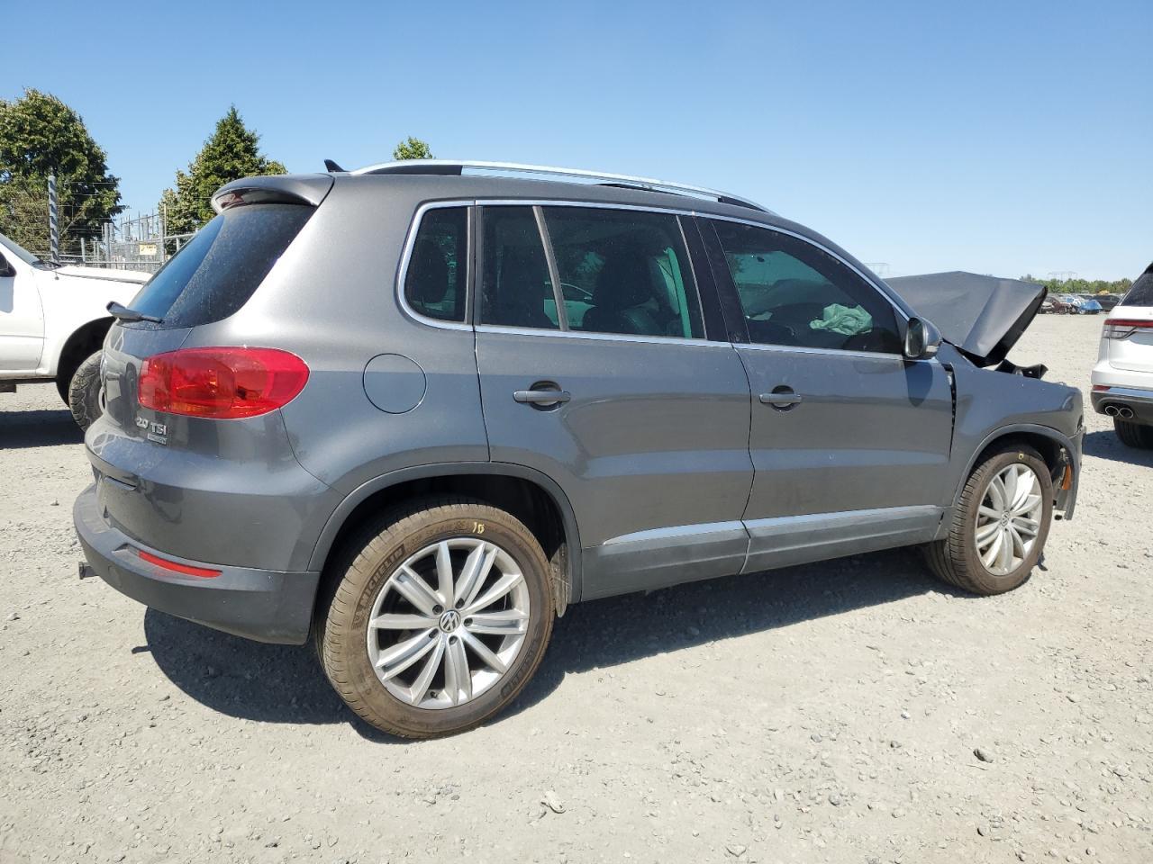 2012 VOLKSWAGEN TIGUAN