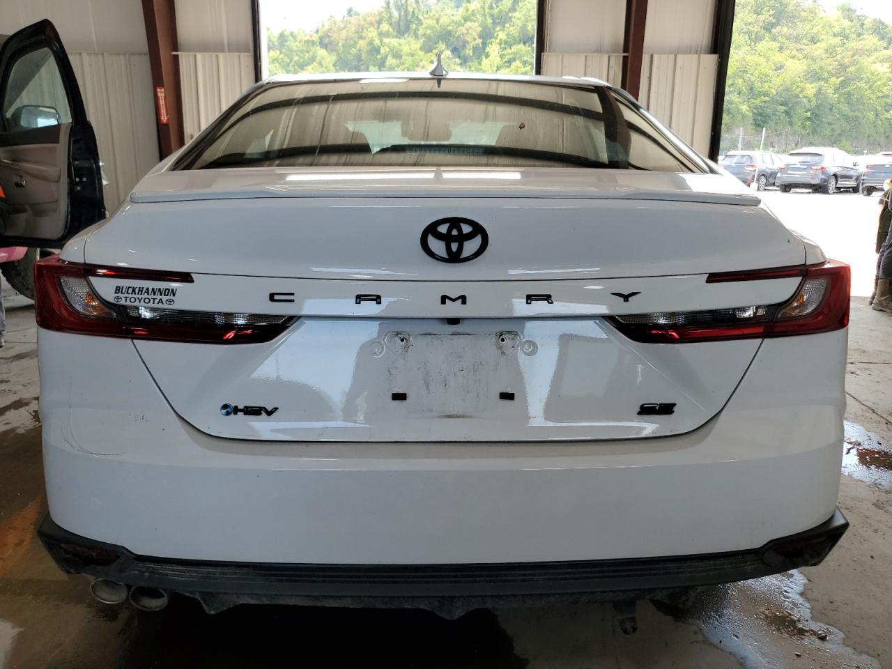 2025 TOYOTA CAMRY