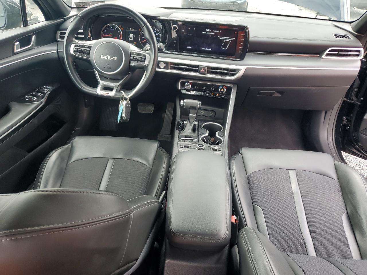 2022 KIA K5