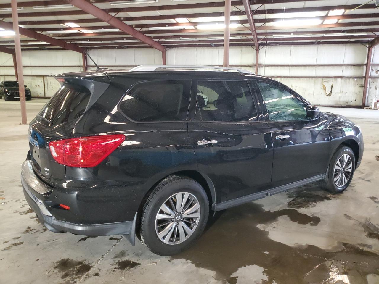 2017 NISSAN PATHFINDER