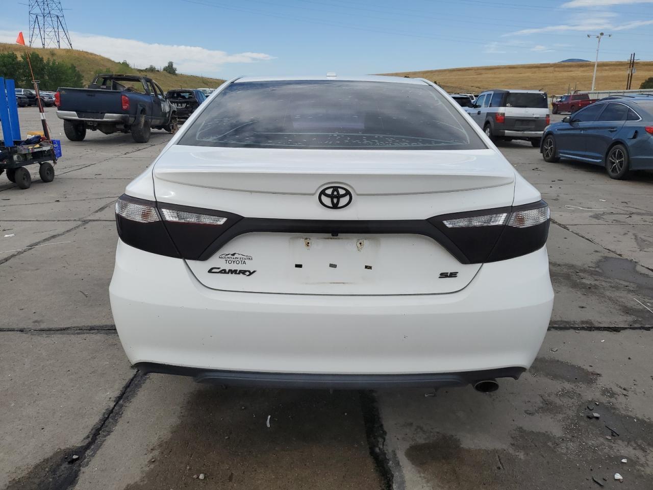 2015 TOYOTA CAMRY