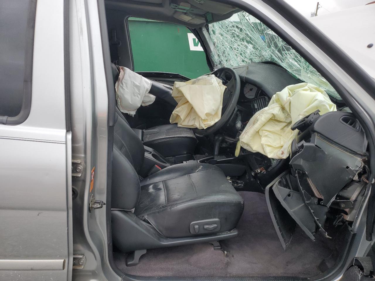 2001 NISSAN PATHFINDER