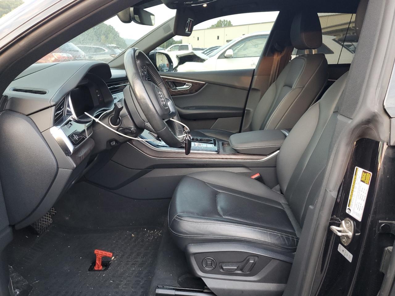 2020 AUDI Q8