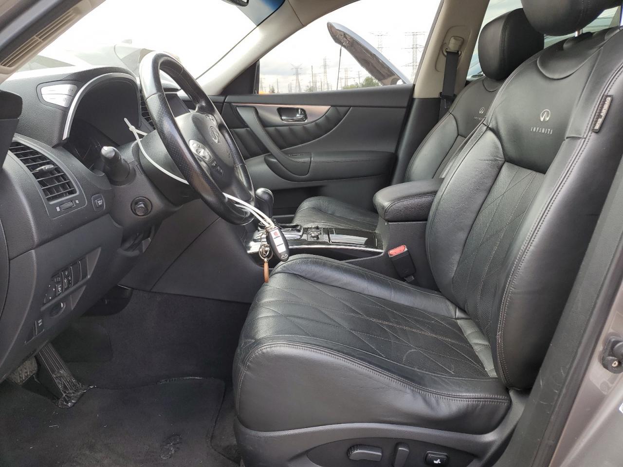 2010 INFINITI FX35