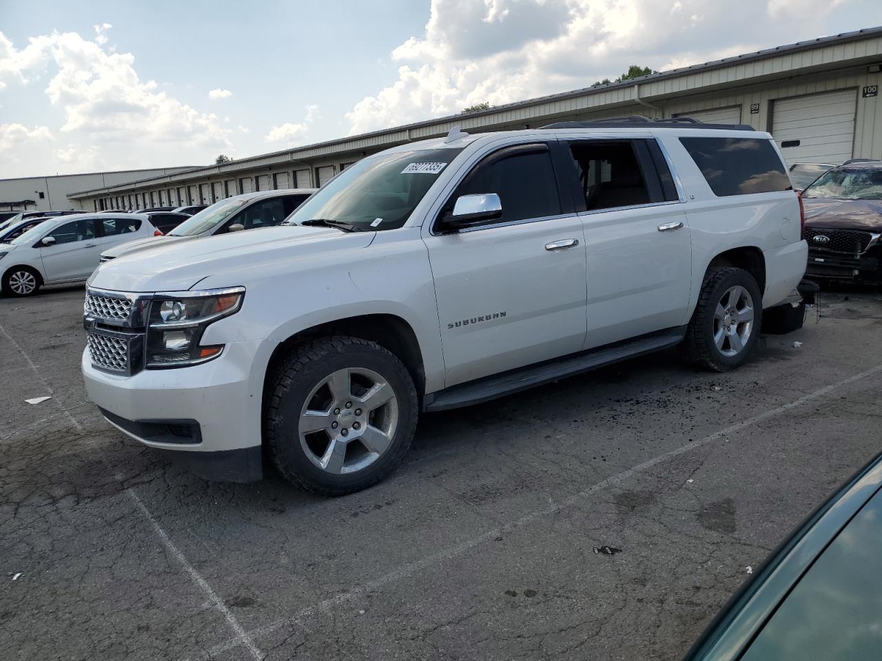 2016 CHEVROLET Suburban