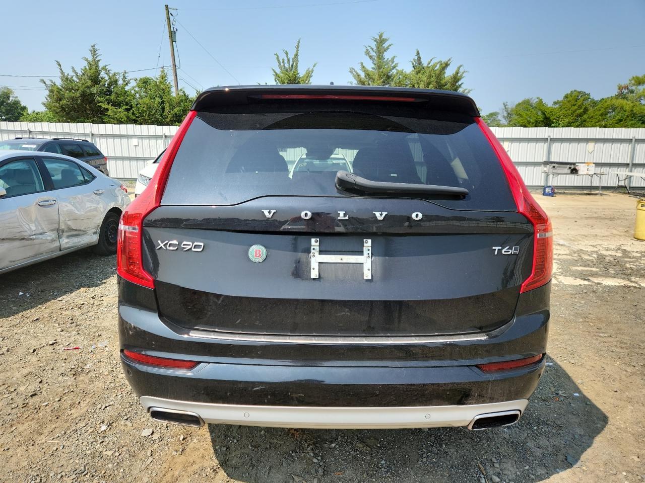 2020 VOLVO XC90