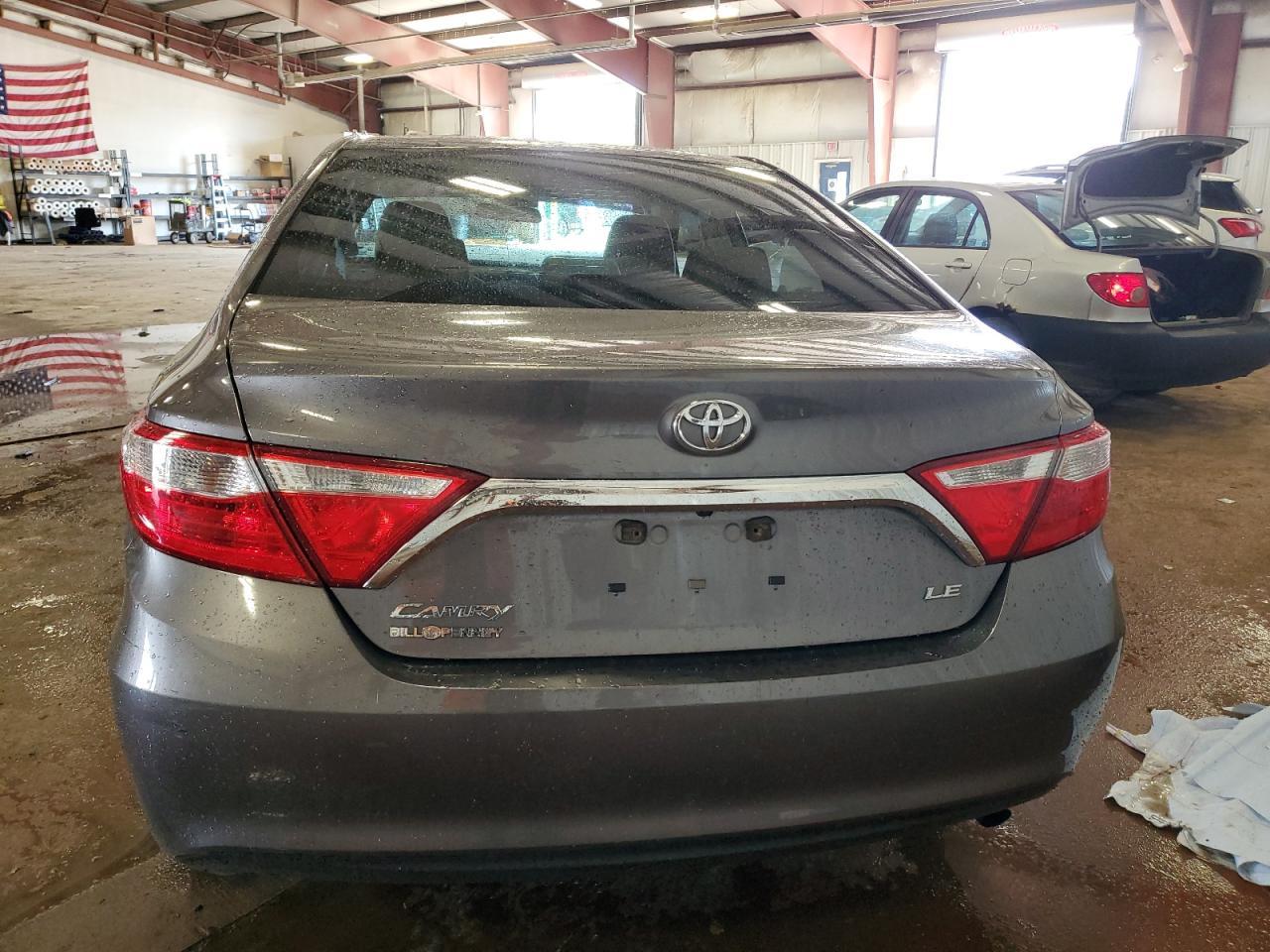 2016 TOYOTA CAMRY