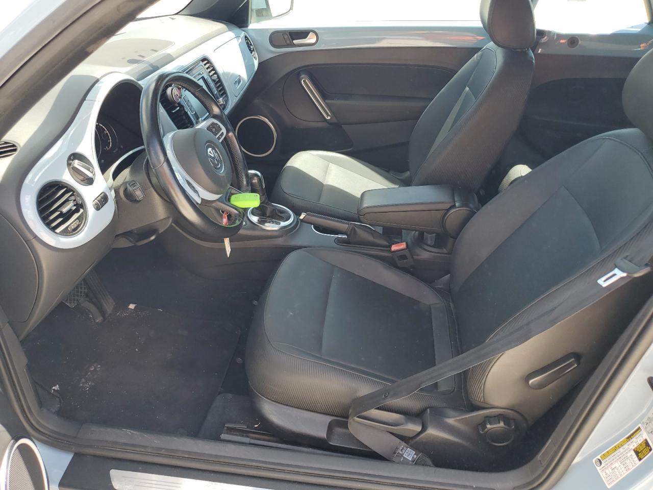 2014 VOLKSWAGEN Beetle