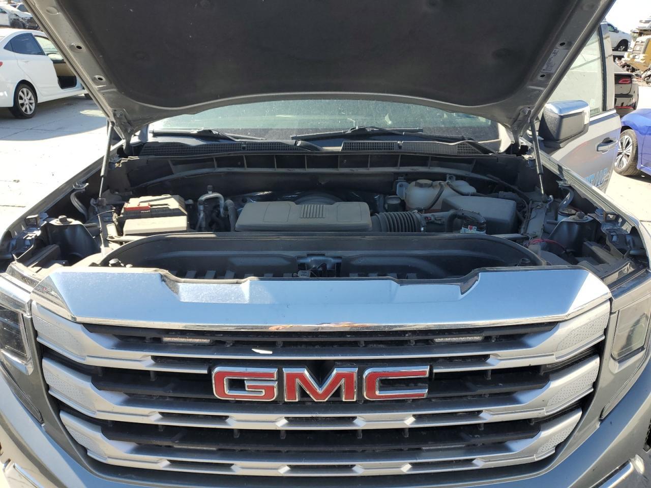 2023 GMC Sierra