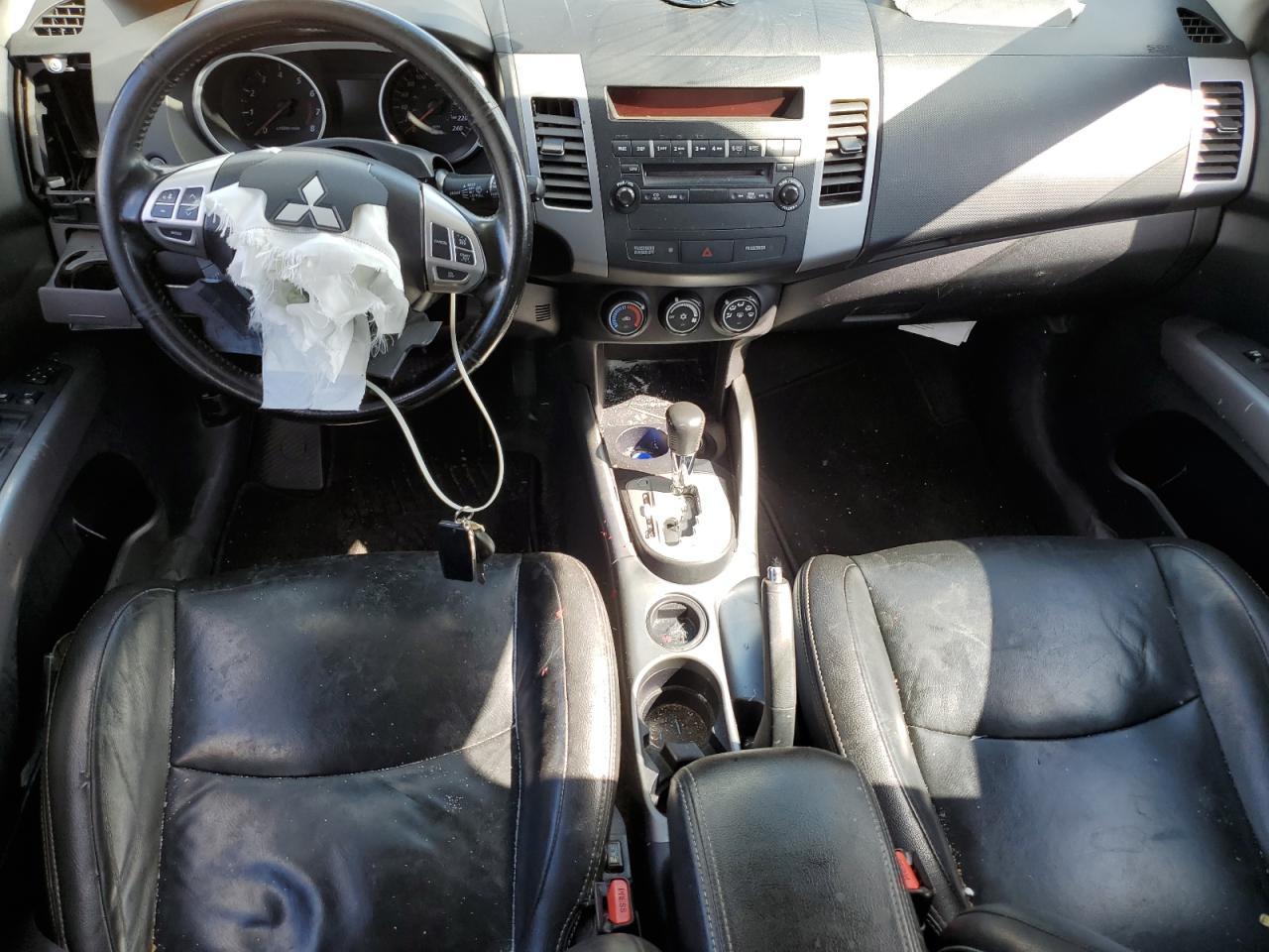2011 MITSUBISHI outlander