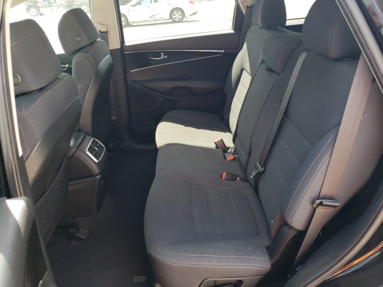 2017 KIA SORENTO