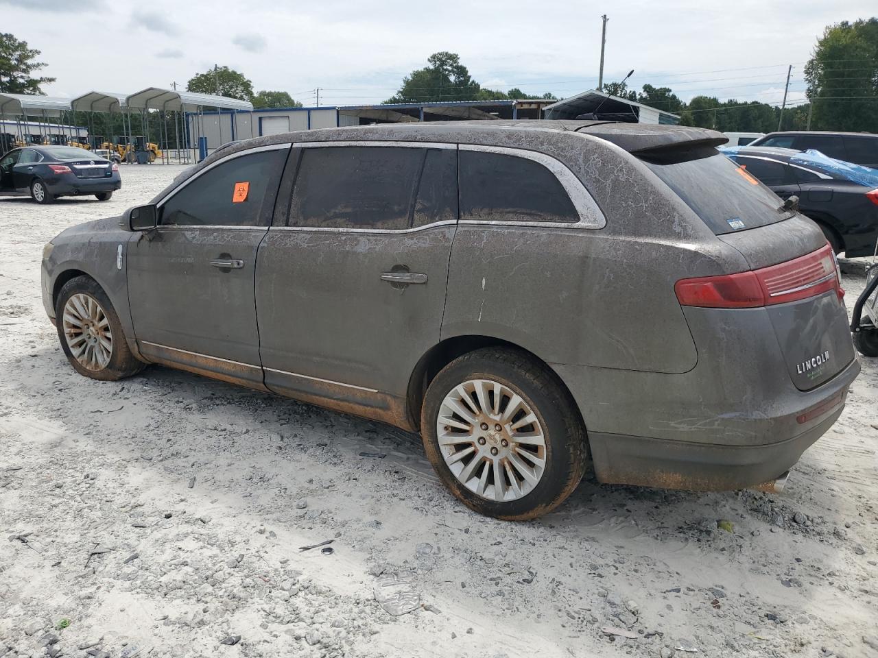 2010 LINCOLN MKT