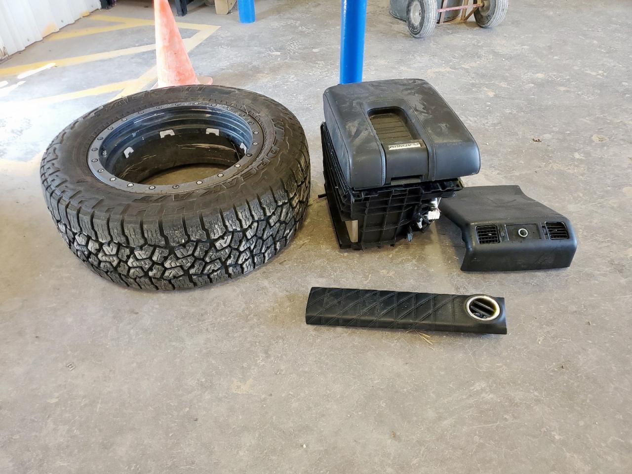 2016 TOYOTA TUNDRA