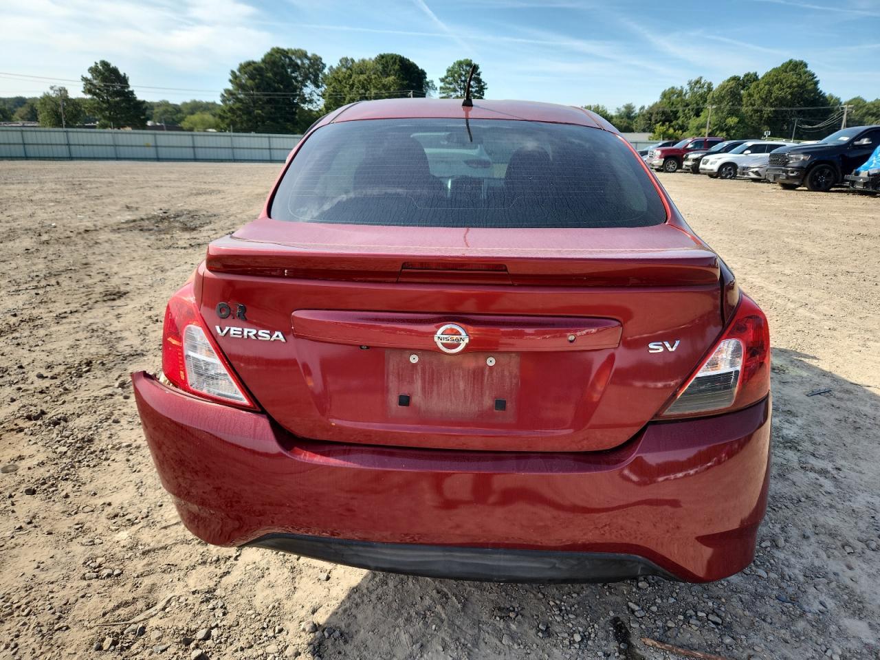 2018 NISSAN VERSA