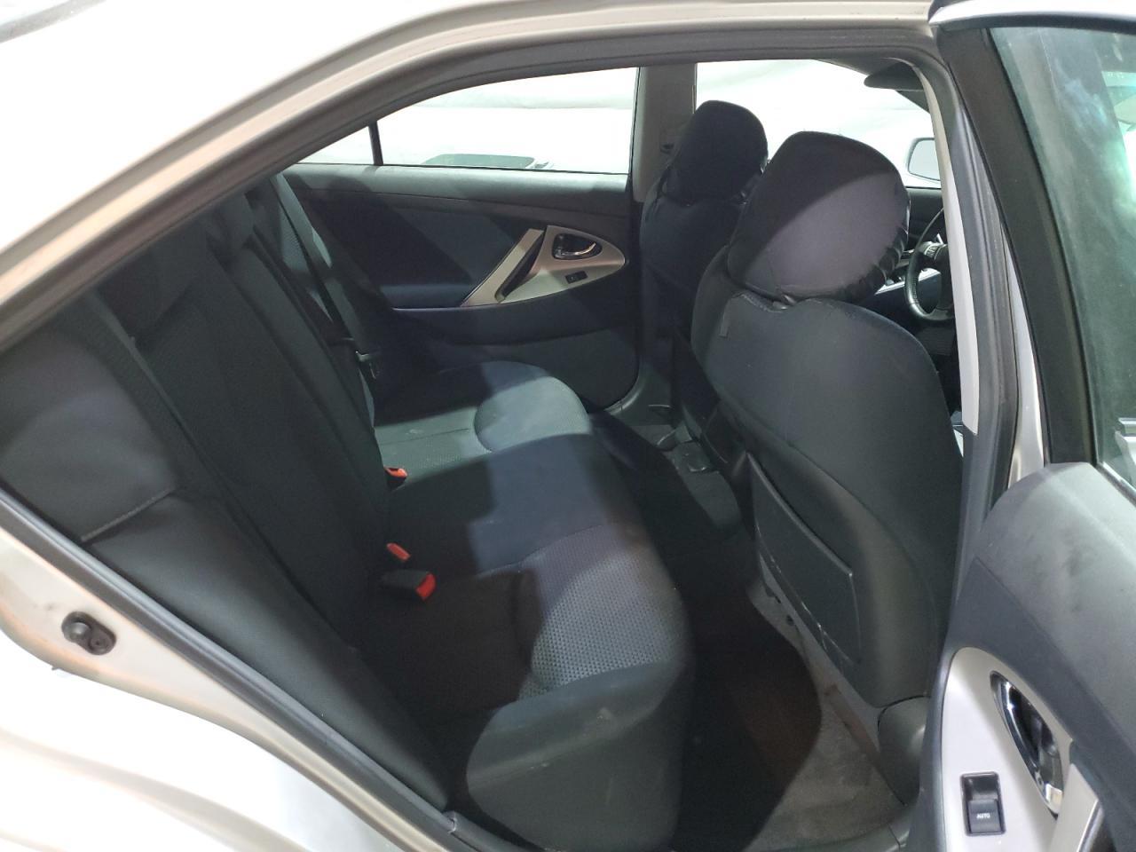2011 TOYOTA CAMRY