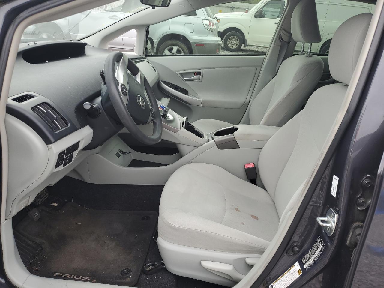 2013 TOYOTA PRIUS