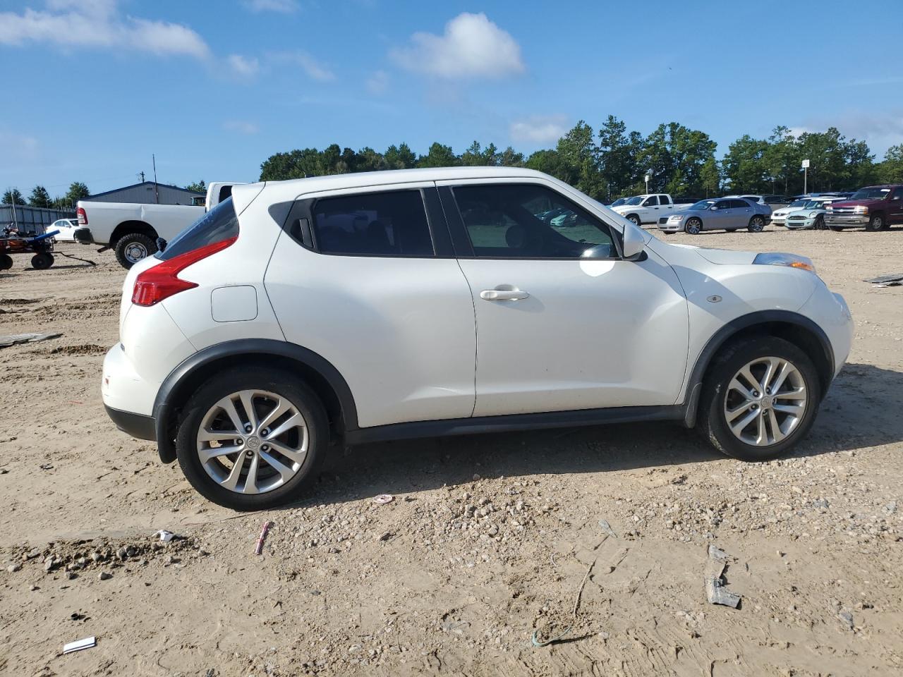 2014 NISSAN Juke