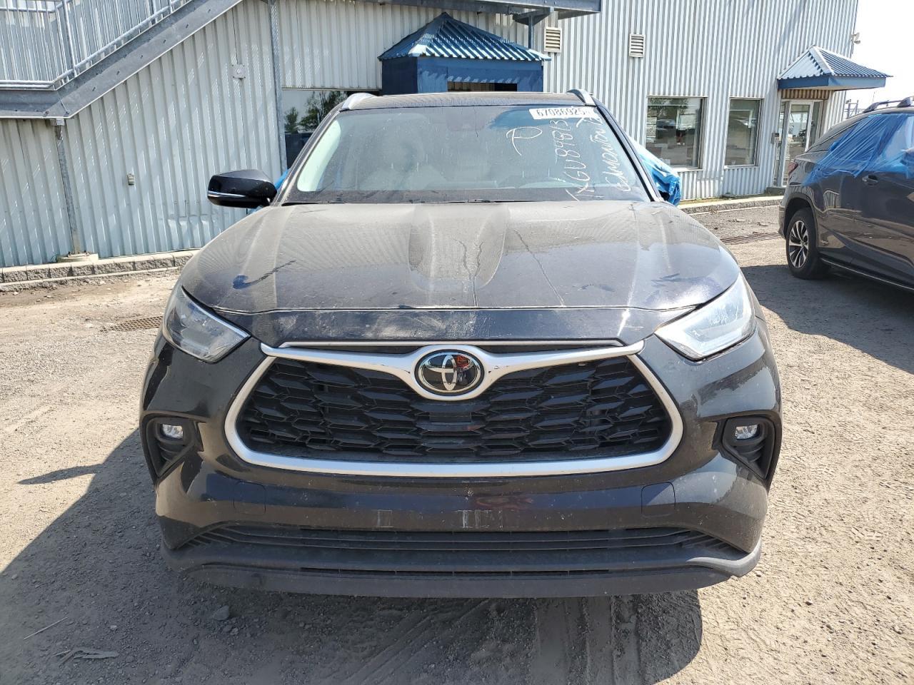 2021 TOYOTA HIGHLANDER