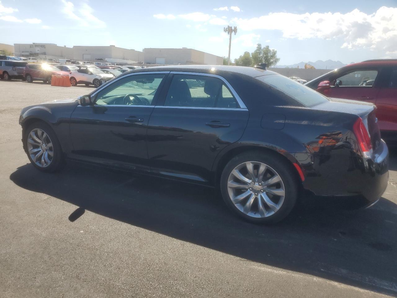 2020 CHRYSLER 300