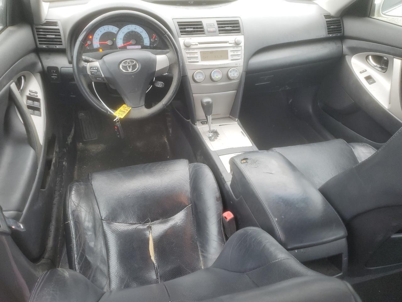 2011 TOYOTA CAMRY