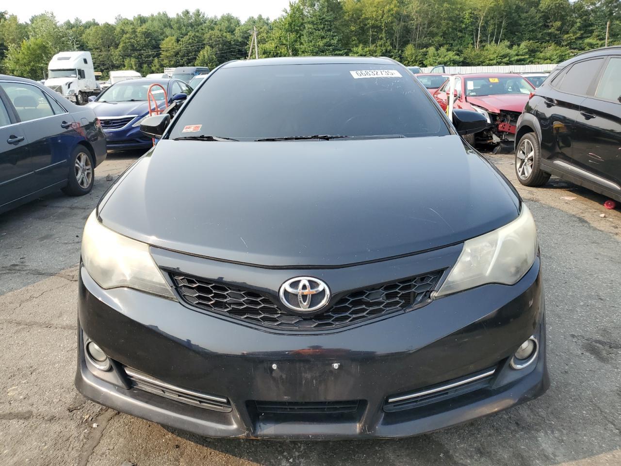 2013 TOYOTA CAMRY