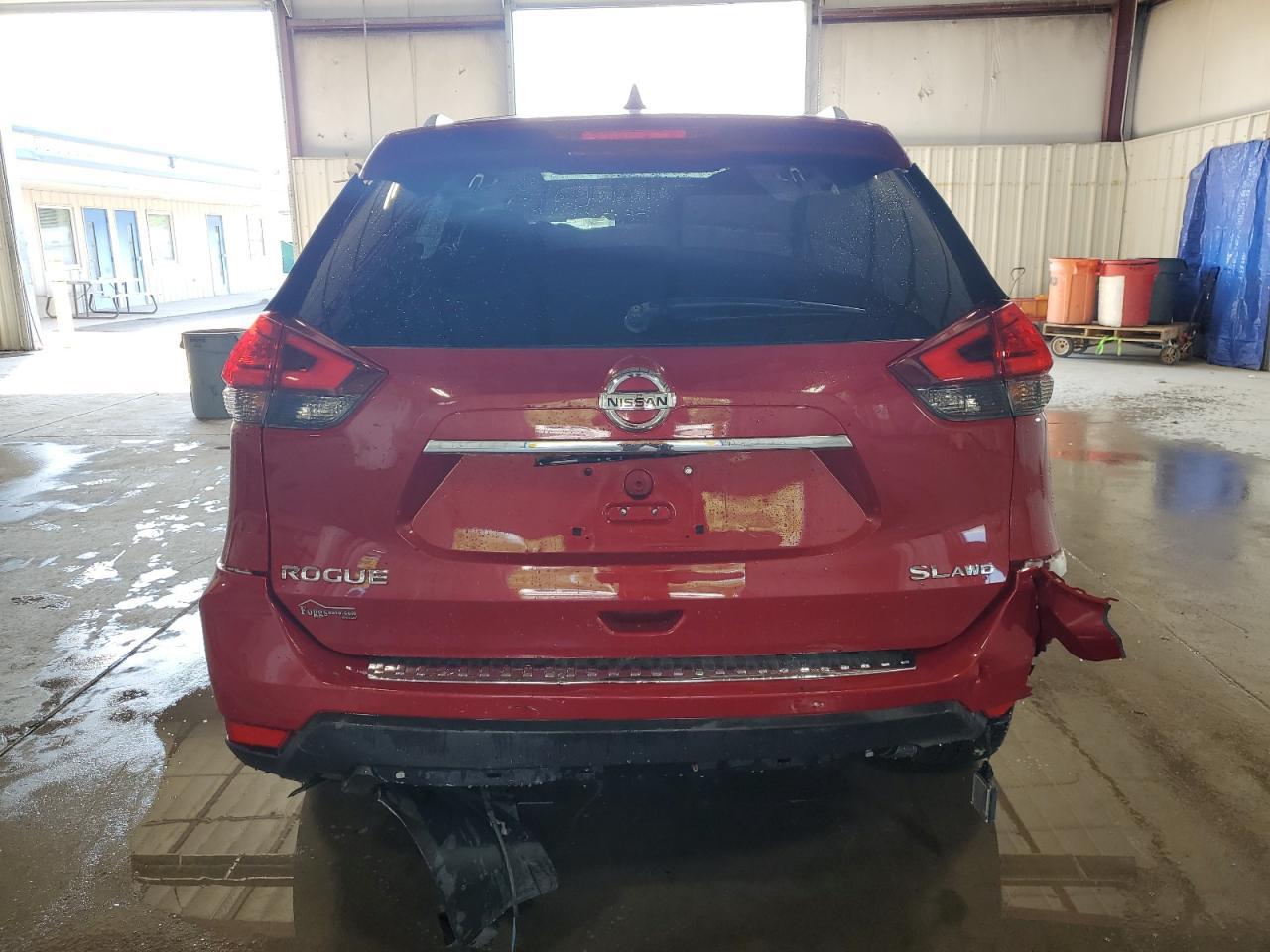 2017 NISSAN ROGUE