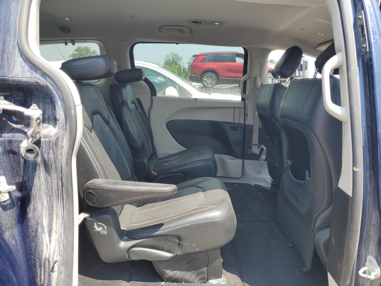 2019 CHRYSLER Pacifica