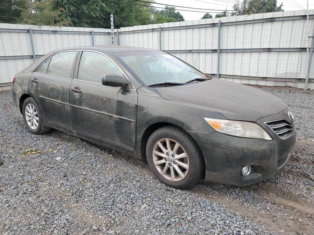 2011 TOYOTA CAMRY