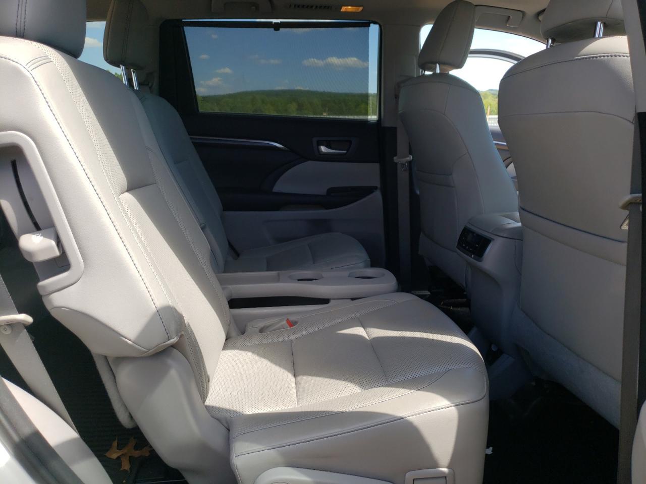 2015 TOYOTA HIGHLANDER