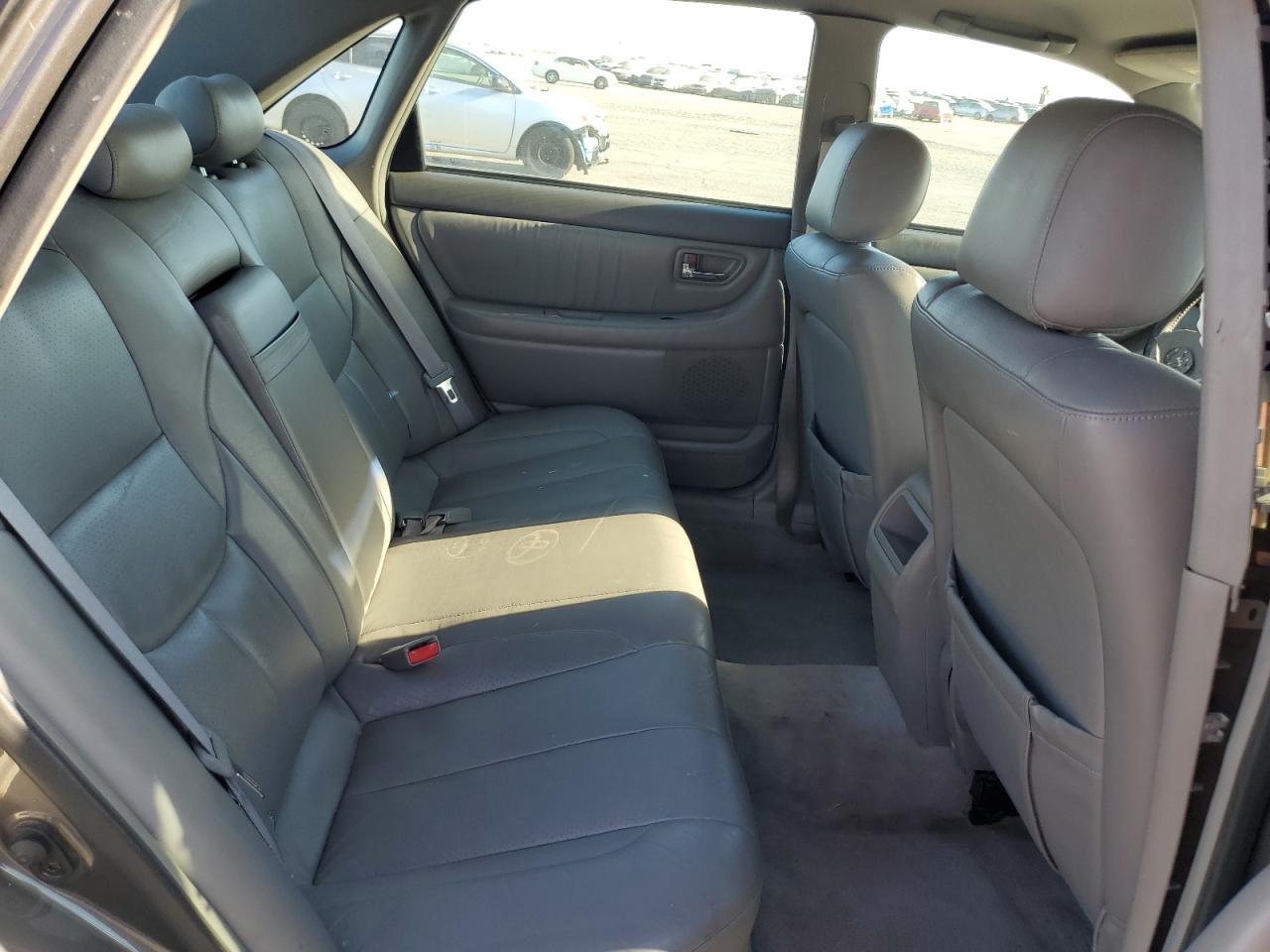 2003 TOYOTA Avalon