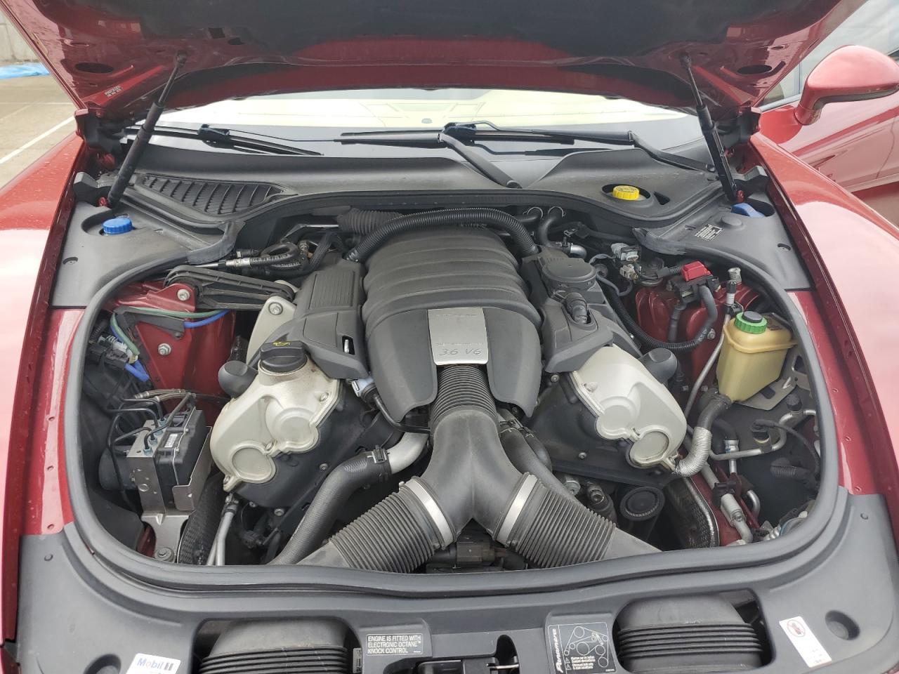 2011 PORSCHE Panamera