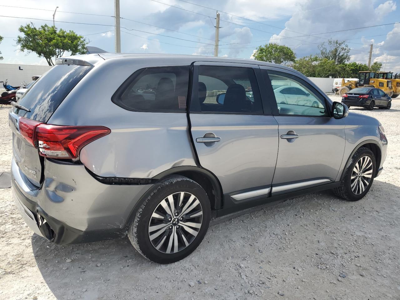 2019 MITSUBISHI outlander