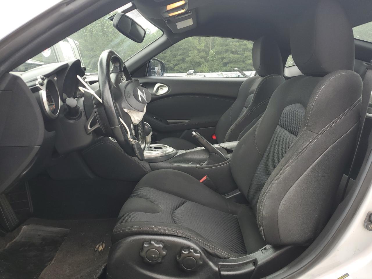 2015 NISSAN 370Z