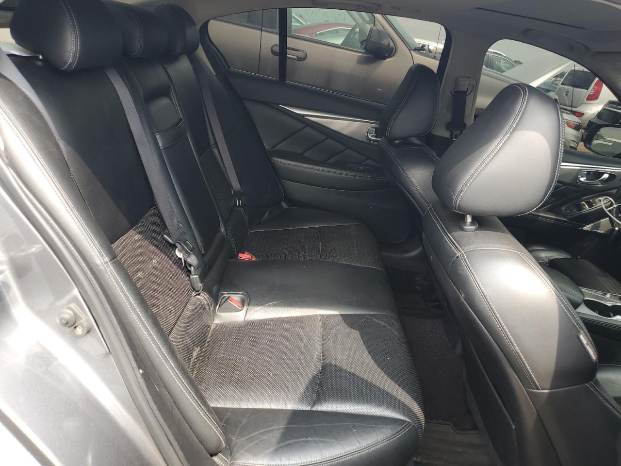 2017 INFINITI Q50