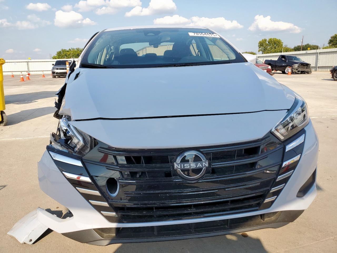 2024 NISSAN VERSA