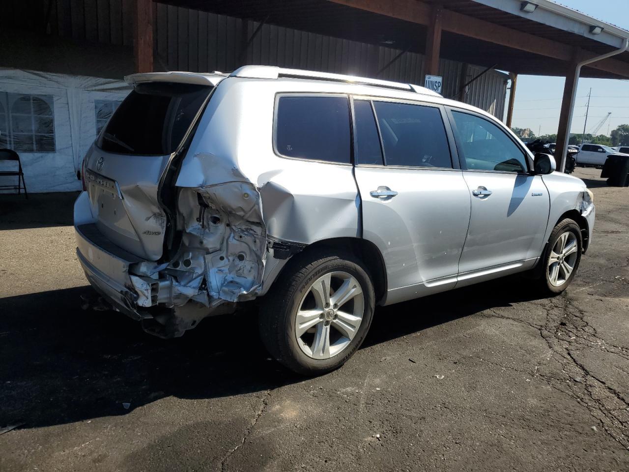 2010 TOYOTA HIGHLANDER