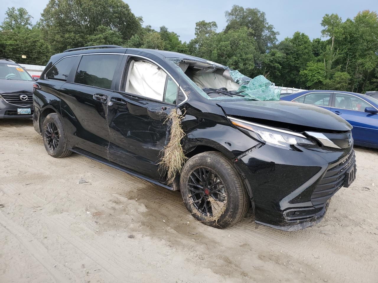 2022 TOYOTA SIENNA