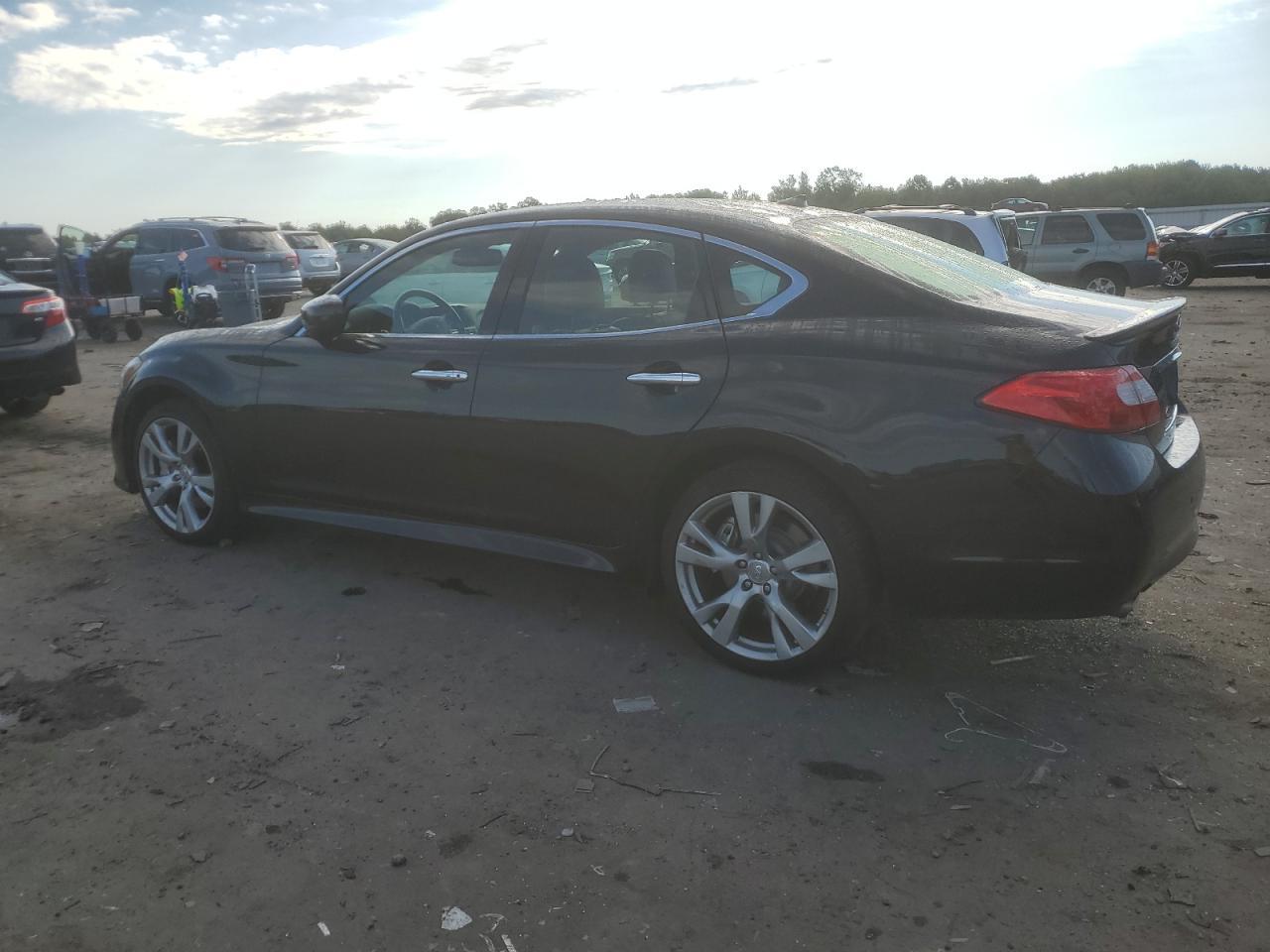 2013 INFINITI M37