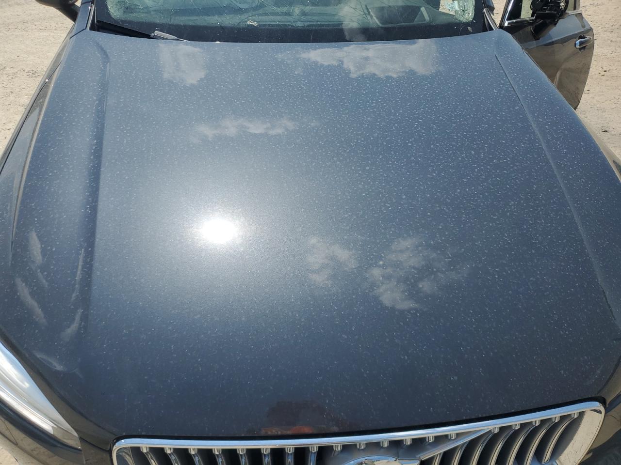 2022 VOLVO XC90