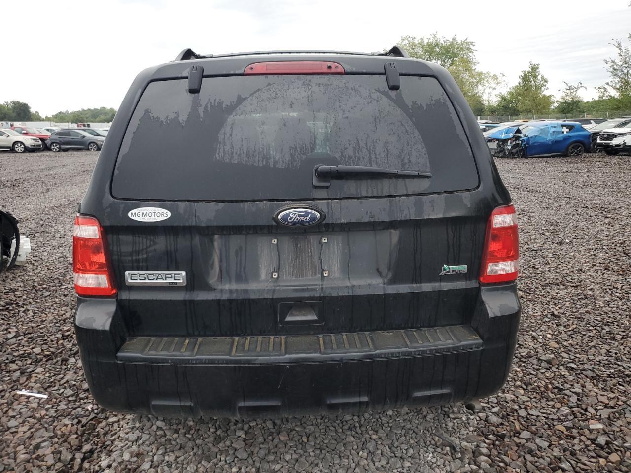 2010 FORD ESCAPE