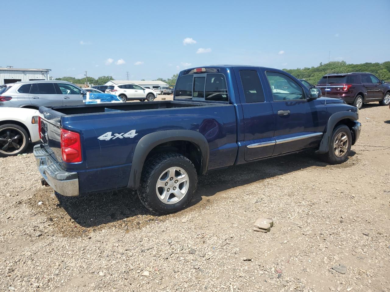 2005 DODGE Dakota