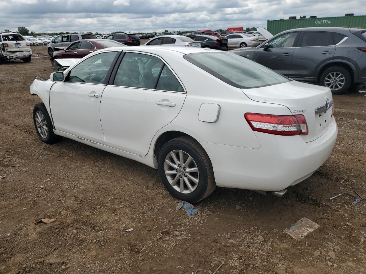 2011 TOYOTA CAMRY
